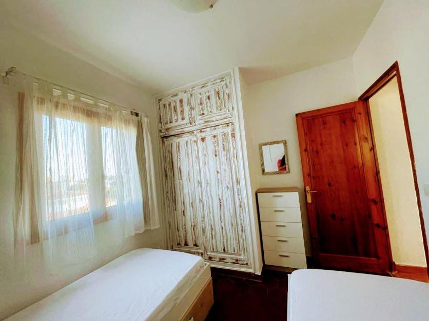 Precioso Apartamento Residencial Con Piscina Cala En Porter  Exterior photo